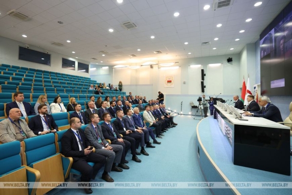 Около 2 тыс. молодых белорусских атлетов и тренеров получают стипендии Президентского спортивного клуба