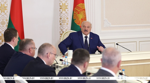 "Золото буквально под ногами". Лукашенко актуализировал задачи по обращению с отходами