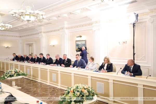 "Золото буквально под ногами". Лукашенко актуализировал задачи по обращению с отходами