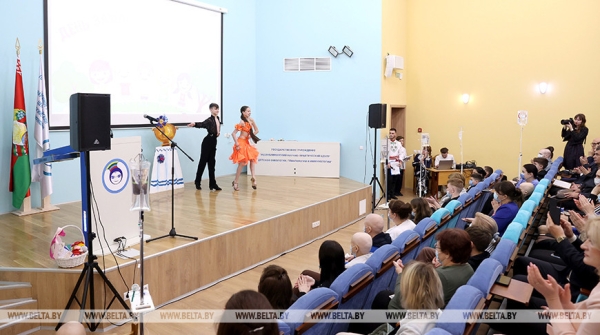 Концерт для юных пациентов провели в РНПЦ детской онкологии