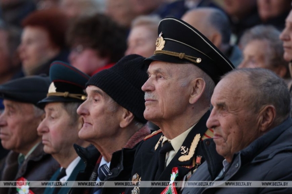 День Победы в двух столицах, откровенные заявления, марафон встреч и музей народных достижений. Итоги недели Президента День Победы в двух столицах, откровенные заявления, марафон встреч и музей народных достижений. Итоги недели Президента