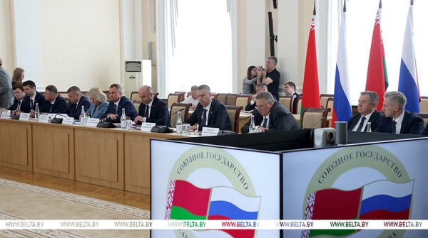 Крутой: уровень личного общения лидеров Беларуси и РФ задает ориентир и тон всей союзной повестке Крутой: уровень личного общения лидеров Беларуси и РФ задает ориентир и тон всей союзной повестке