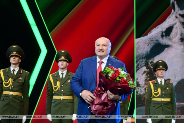 О "не формальной" памяти, войне за умы и сердца и молниеносном ответе агрессору. Откровенная речь Лукашенко в канун 80-летия Победы 