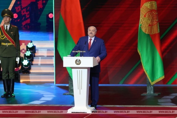 О "не формальной" памяти, войне за умы и сердца и молниеносном ответе агрессору. Откровенная речь Лукашенко в канун 80-летия Победы 