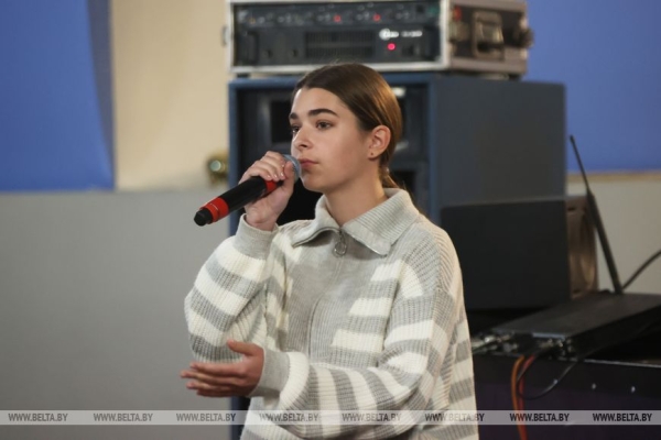 Кто борется за хрустальную гитару? Посмотрели, как молодые исполнители готовятся к конкурсу в Молодечно