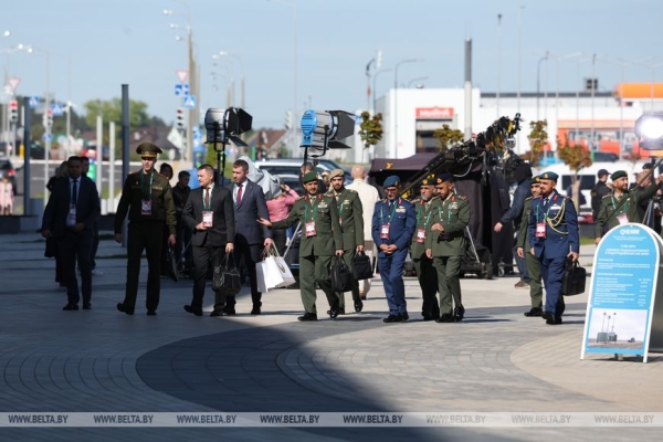 
Каранкевич: белорусский ВПК эффективно адаптировался к новым экономическим реалиям
