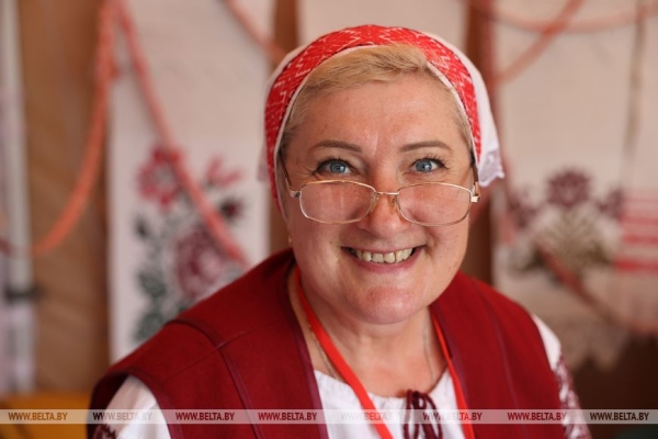 Народные ремесла и авторские сувениры. Что представили мастера на фестивале "Вясновы букет"