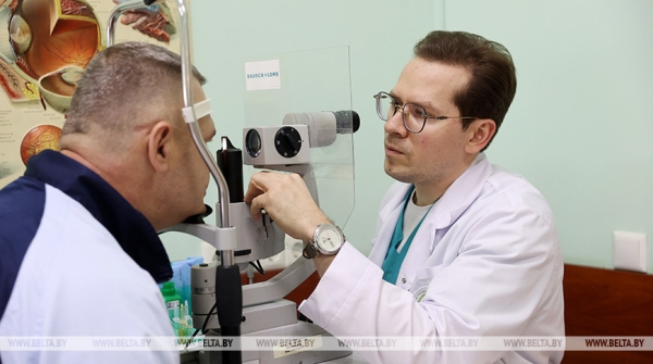 Врач года. Михаил Панес внедряет новейшие методы в области микрохирургии Врач года. Михаил Панес внедряет новейшие методы в области микрохирургии