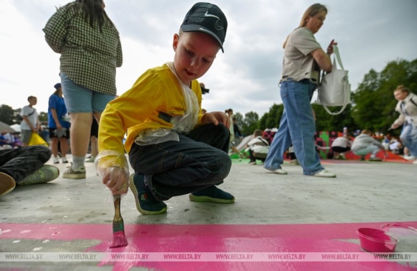 С любовью к малой родине, вкусно и творчески. Как прошел первый день "Вытокаў" в Поставах 