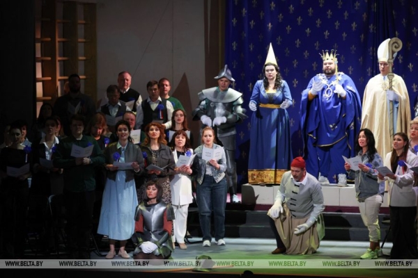 Премьера оперы "Орлеанская дева" состоялась в Большом театре Беларуси Премьера оперы "Орлеанская дева" состоялась в Большом театре Беларуси