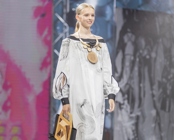 "Создание коллекций как написание рассказов". Дизайнер о вдохновении и работе с необычными материалами 