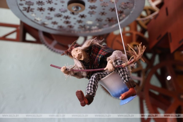 Вечный двигатель - "Калаўрот". Где коллектив мастеров из Дзержинска ищет источник вдохновения Вечный двигатель - "Калаўрот". Где коллектив мастеров из Дзержинска ищет источник вдохновения