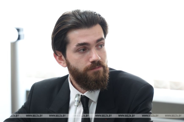 Лукашенко о "Беларусьфильме": пусть производят, продают и живут, нет - до свидания