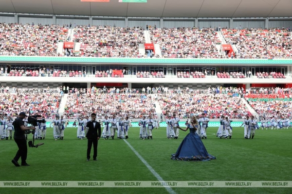 Дружеский обед с Си Цзиньпином, китайский стадион в Минске и патриарший визит. Итоги недели Президента Дружеский обед с Си Цзиньпином, китайский стадион в Минске и патриарший визит. Итоги недели Президента