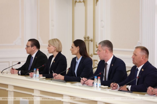 Лукашенко потребовал выстроить четкую идеологическую работу в стране