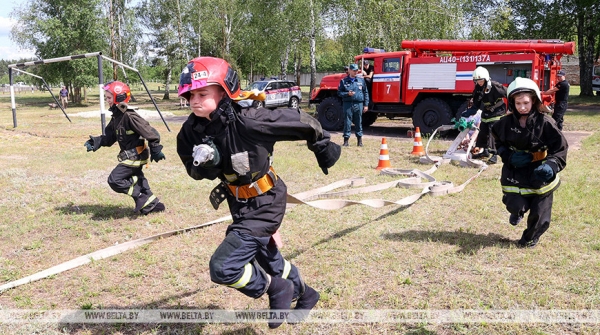 В Гомельском районе проходит областной слет юных спасателей-пожарных