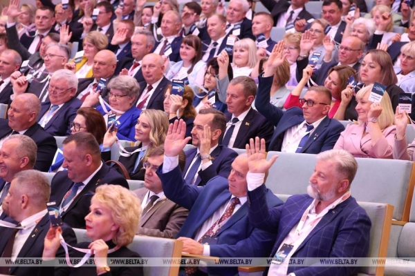 Перцов: Белорусская партия "Белая Русь" должна формироваться как отдельная политическая сила Перцов: Белорусская партия "Белая Русь" должна формироваться как отдельная политическая сила