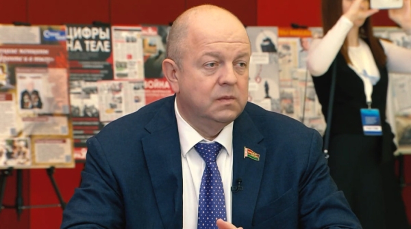 "Они мыслят как патриоты". Жук о журналистах районных СМИ