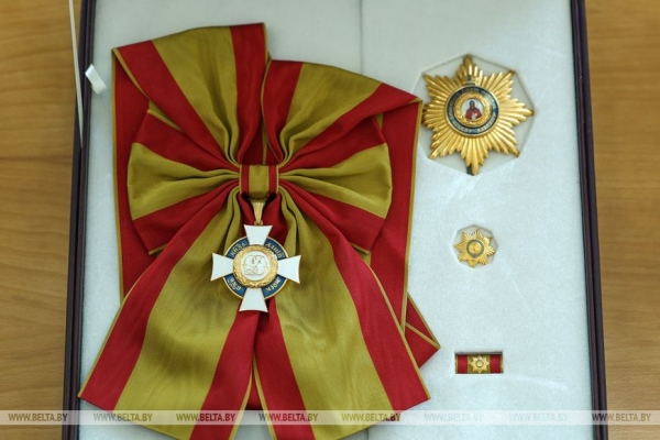 Дружеский обед с Си Цзиньпином, китайский стадион в Минске и патриарший визит. Итоги недели Президента Дружеский обед с Си Цзиньпином, китайский стадион в Минске и патриарший визит. Итоги недели Президента