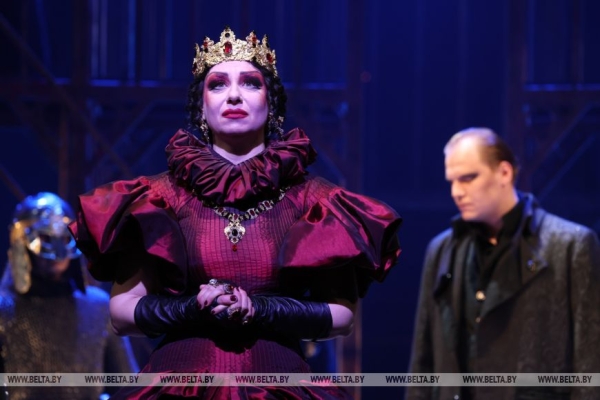 "Гамлет", "Пиковая дама" и другие популярные спектакли. В Минске стартовали гастроли Качаловского театра