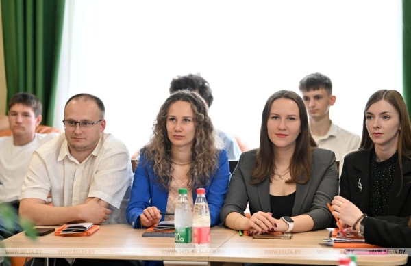 С любовью к малой родине, вкусно и творчески. Как прошел первый день "Вытокаў" в Поставах 