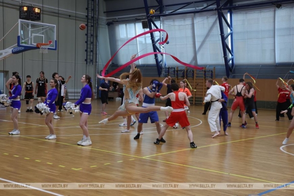 Товарищеский матч по баскетболу прошел между БГУ и ПКУ Товарищеский матч по баскетболу прошел между БГУ и ПКУ