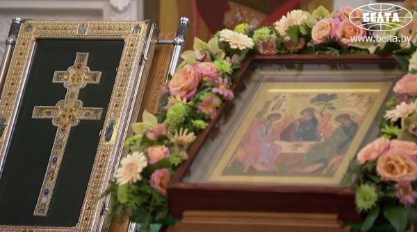 "Приходится спасать наши вековые устои". Почему Лукашенко уделяет столько внимания монастырям