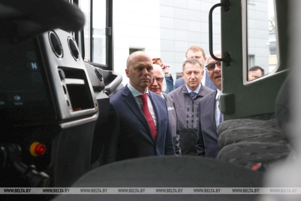 Калининградская область заинтересована в технике МАЗ для обновления городского транспорта Калининградская область заинтересована в технике МАЗ для обновления городского транспорта