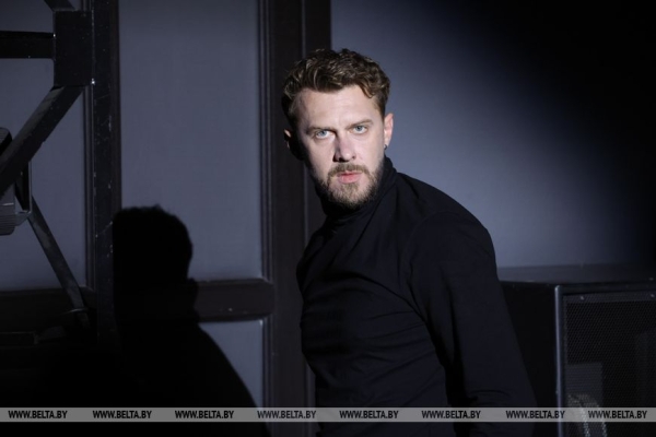 Премьера спектакля "Хутар" прошла в Белорусском театре кукол