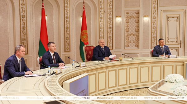 Лукашенко считает, что Беларусь и Кузбасс в силах значительно нарастить товарооборот Лукашенко считает, что Беларусь и Кузбасс в силах значительно нарастить товарооборот