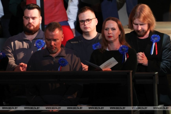 Премьера оперы "Орлеанская дева" состоялась в Большом театре Беларуси Премьера оперы "Орлеанская дева" состоялась в Большом театре Беларуси