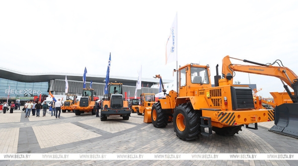 "Наша новинка называется "Мроя". Посевной комплекс на "Белагро-2025" презентовал "АМКОДОР"