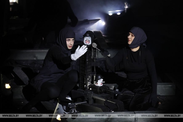 Премьера спектакля "Хутар" прошла в Белорусском театре кукол