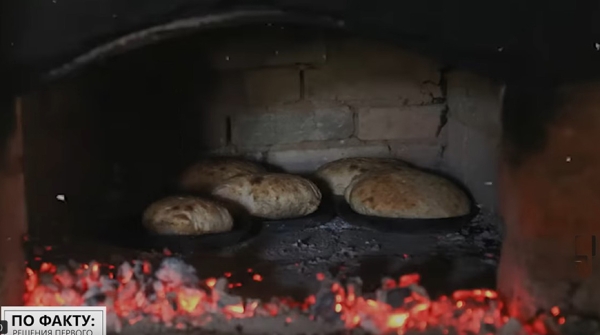 "Вы мне его больше не присылайте корзинами!" А вы знали, где пекут любимый хлеб Лукашенко 