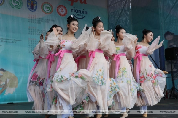 Посол: Китай готов вместе с Беларусью сохранять и развивать чайную культуру Посол: Китай готов вместе с Беларусью сохранять и развивать чайную культуру