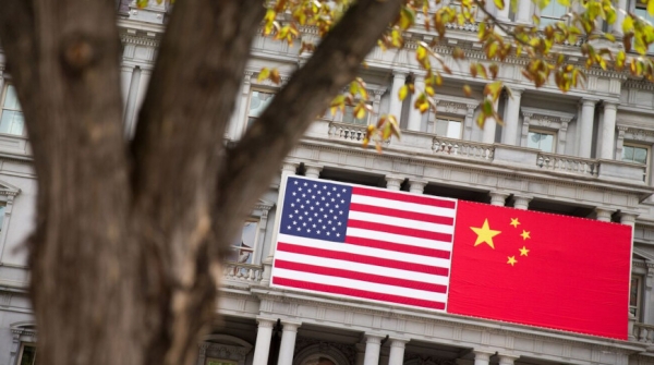 Переговоры США и Китая продолжатся во вторник, сообщил Bloomberg