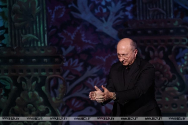 Спектакль "Тысяча и одна ночь" Приморской сцены Мариинского театра открыл фестиваль "Балетное лето" в Большом