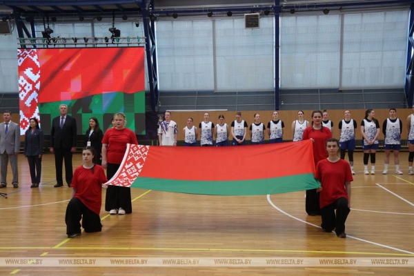 Товарищеский матч по баскетболу прошел между БГУ и ПКУ Товарищеский матч по баскетболу прошел между БГУ и ПКУ