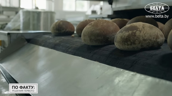 "Вы мне его больше не присылайте корзинами!" А вы знали, где пекут любимый хлеб Лукашенко 