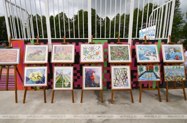 С любовью к малой родине, вкусно и творчески. Как прошел первый день "Вытокаў" в Поставах 