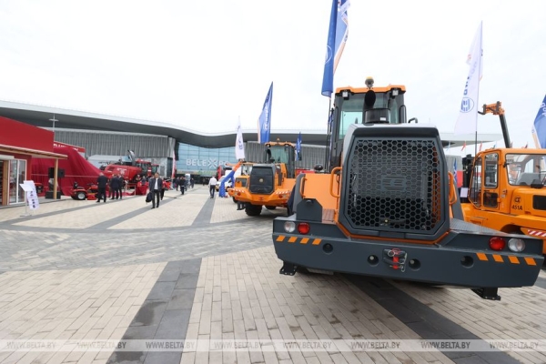 "Наша новинка называется "Мроя". Посевной комплекс на "Белагро-2025" презентовал "АМКОДОР"