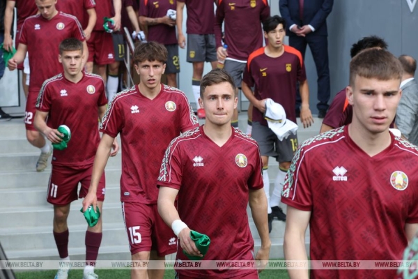 
Шальная мысль Лукашенко и сюрприз от Си Цзиньпина. Как в Минске появился Национальный футбольный стадион
