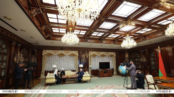 Дружеский обед с Си Цзиньпином, китайский стадион в Минске и патриарший визит. Итоги недели Президента Дружеский обед с Си Цзиньпином, китайский стадион в Минске и патриарший визит. Итоги недели Президента