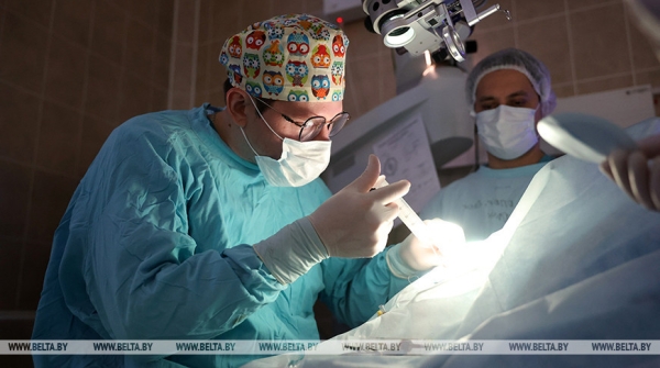Лукашенко: усилиями многих поколений медиков в Беларуси выстроена эффективная система оказания медпомощи Лукашенко: усилиями многих поколений медиков в Беларуси выстроена эффективная система оказания медпомощи