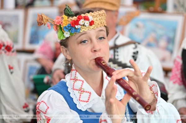 С любовью к малой родине, вкусно и творчески. Как прошел первый день "Вытокаў" в Поставах 