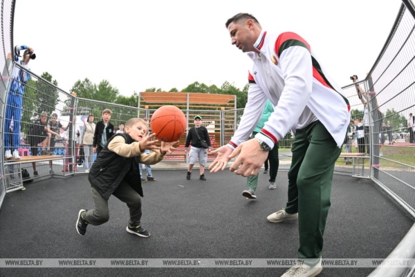 С любовью к малой родине, вкусно и творчески. Как прошел первый день "Вытокаў" в Поставах 
