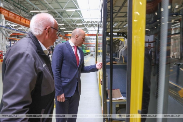 Калининградская область заинтересована в технике МАЗ для обновления городского транспорта Калининградская область заинтересована в технике МАЗ для обновления городского транспорта