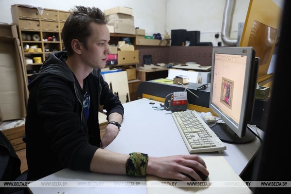 Вечный двигатель - "Калаўрот". Где коллектив мастеров из Дзержинска ищет источник вдохновения Вечный двигатель - "Калаўрот". Где коллектив мастеров из Дзержинска ищет источник вдохновения