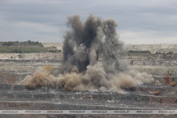 "Испытания прошли успешно". Завершается глобальный проект по созданию взрывчатых веществ для добычи горных пород "Испытания прошли успешно". Завершается глобальный проект по созданию взрывчатых веществ для добычи горных пород