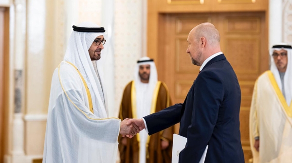 Посол Беларуси вручил верительные грамоты президенту ОАЭ